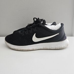 Nike Black Sneakers